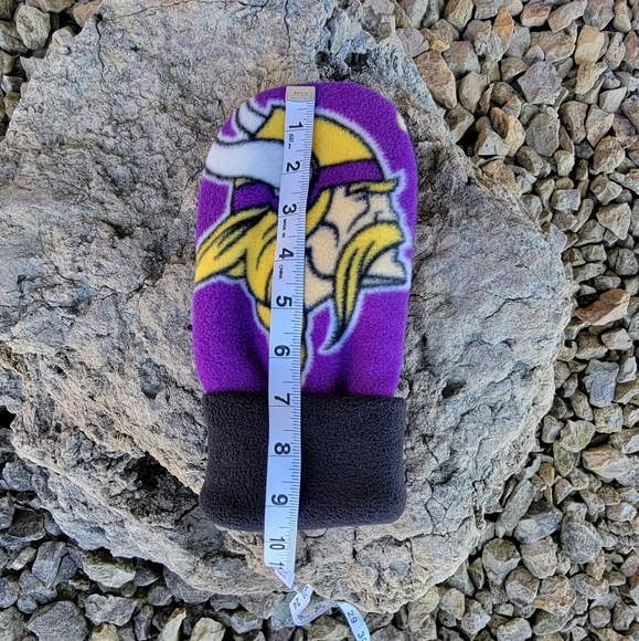 Minnesota Vikings NFL Fleece Winter Mittens Women's - Picture 5 of 6